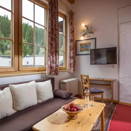 Отель Mitterhof 3*